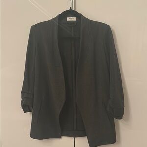 Aritzia (Babaton) Gray and Black Blazer